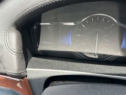 Used 2014 Lincoln MKX AWD w/ Equipment Group 102A image 11