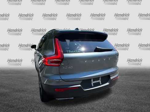 Used 2019 Volvo XC40 T5 R-Design AWD/4WD image 11