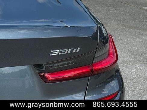 Used 2020 BMW 330i xDrive Sedan AWD/4WD image 11