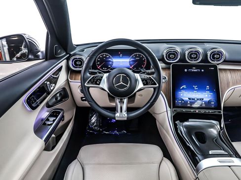 Used 2023 Mercedes-Benz C 300 Sedan image 5