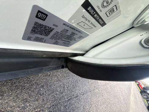 Certified 2023 GMC Acadia AT4 w/ Preferred Package image 39