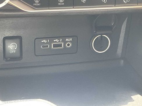 Used 2024 Nissan Sentra SV w/ SV Premium Package FWD image 24