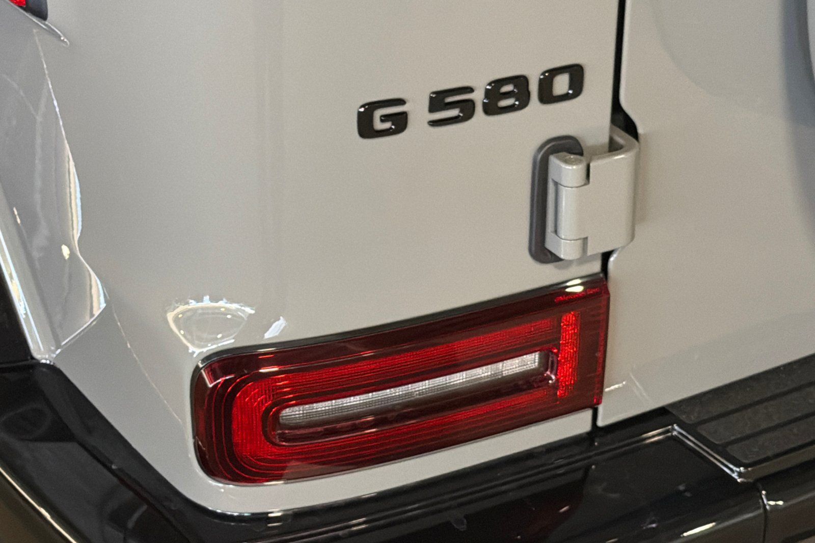New 2027 Mercedes-Benz G 580 e image 27