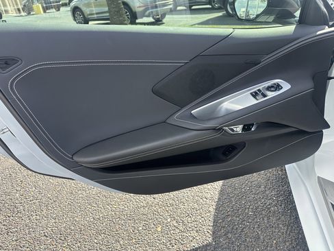 Used 2025 Chevrolet Corvette Stingray Coupe w/ 1LT image 10