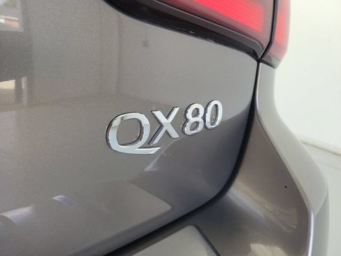 Used 2019 INFINITI QX80 Luxe w/ 22" Wheel Package RWD image 8