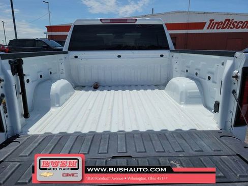 Used 2025 GMC Sierra 1500 SLT AWD/4WD image 8