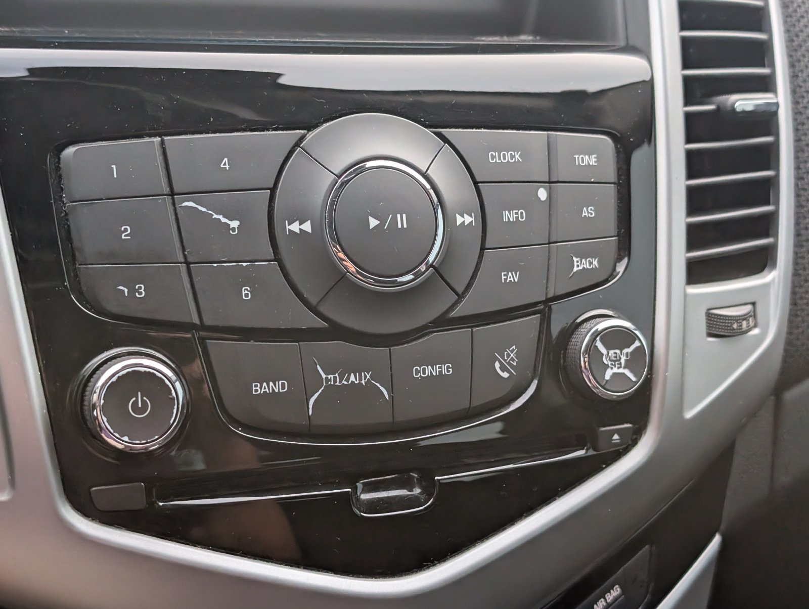 Used 2013 Chevrolet Cruze LT FWD image 10