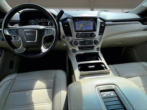 Used 2019 GMC Yukon Denali w/ Enhanced Security Package AWD/4WD image 16