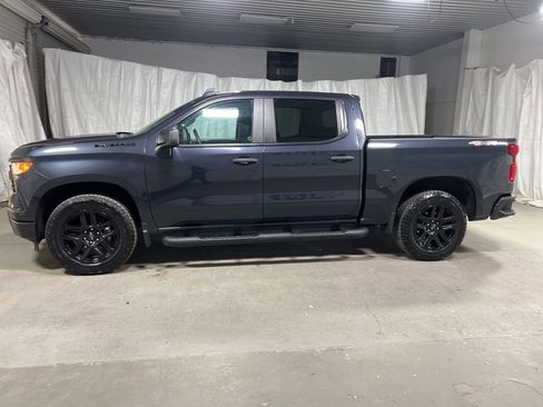 Used 2023 Chevrolet Silverado 1500 Custom image 4