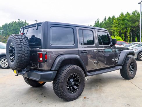 Used 2019 Jeep Wrangler Unlimited Sport AWD/4WD image 6