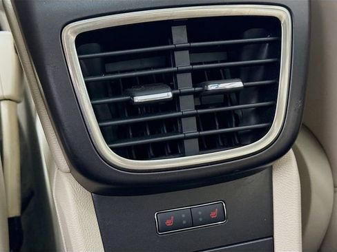 Used 2018 Lincoln MKX Reserve w/ Lincoln MKX Climate Package image 26