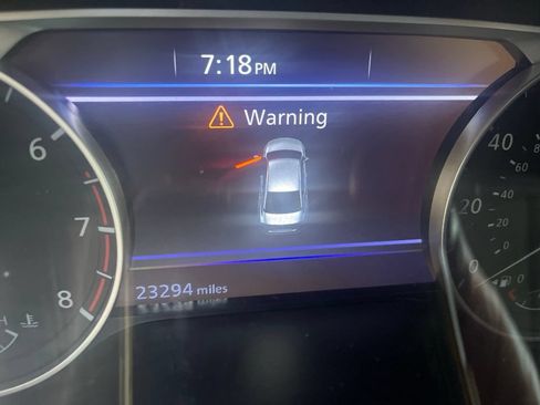 Used 2023 Nissan Altima 2.5 SV FWD image 5