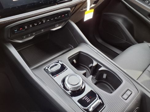 New 2026 Jeep Cherokee Laredo image 20