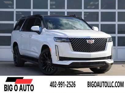 Used 2022 Cadillac Escalade ESV Premium Luxury w/ LPO, Illumination Package