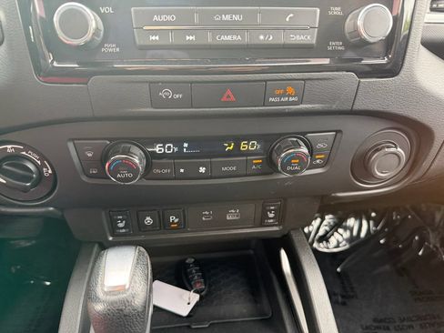 Used 2023 Nissan Frontier SV w/ SV Convenience Package AWD/4WD image 28