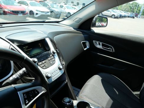Used 2017 Chevrolet Equinox LT w/ Convenience Package AWD/4WD image 13