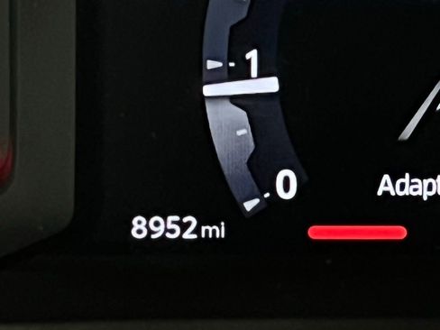 Used 2025 Toyota Tacoma SR5 image 16