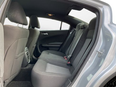 Used 2021 Dodge Charger SXT w/ Driver Convenience Group image 13