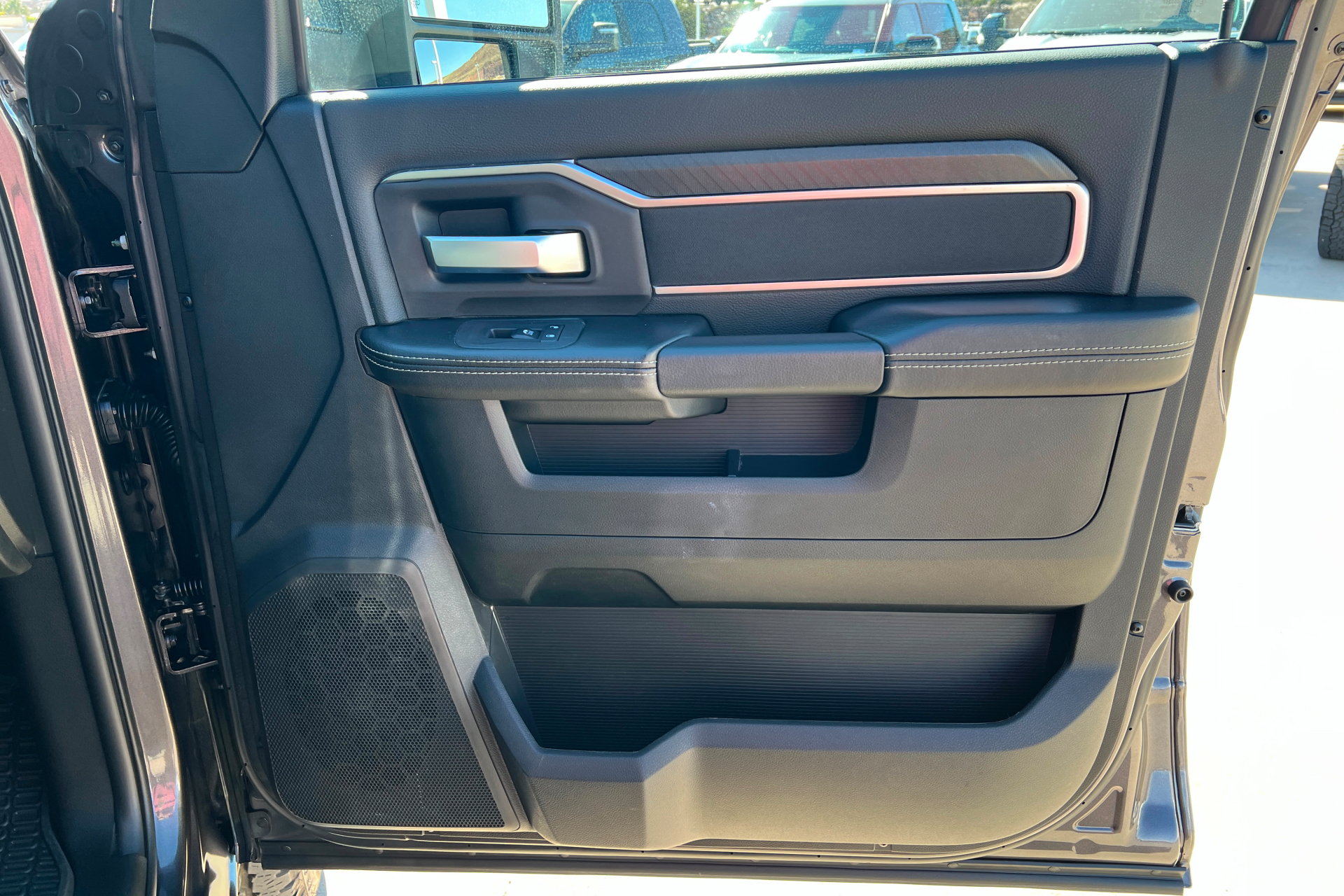 Used 2025 RAM 2500 Big Horn AWD/4WD image 23