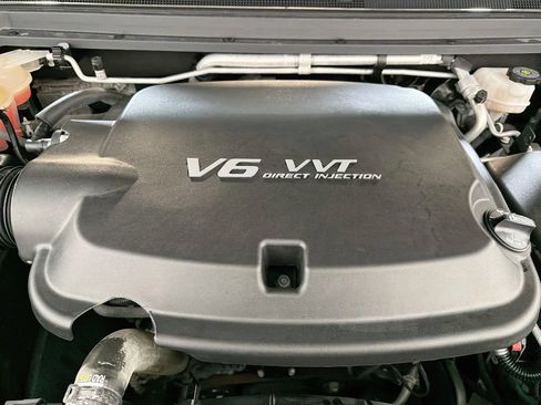 Used 2022 Chevrolet Colorado LT w/ LT Convenience Package AWD/4WD image 28