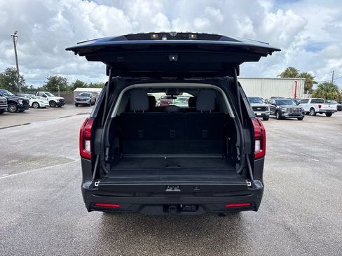 Used 2025 Ford Expedition Active RWD image 31