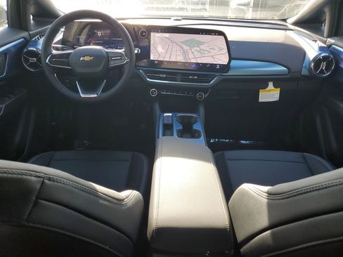 New 2026 Chevrolet Equinox EV LT image 10