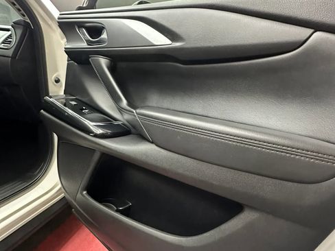 Used 2018 MAZDA CX-9 Touring image 33