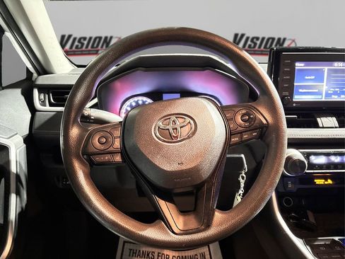 Used 2021 Toyota RAV4 LE image 23