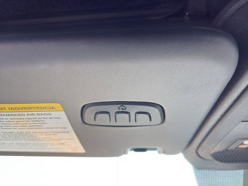 Used 2022 Ford Bronco Wildtrak image 19