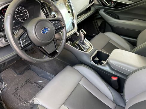 Used 2025 Subaru Outback Onyx Edition AWD/4WD image 10