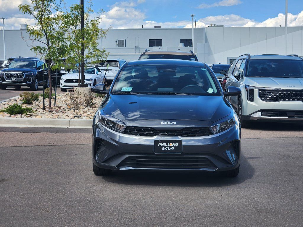 Used 2024 Kia Forte LXS FWD image 2