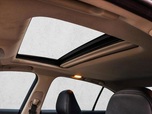 Used 2015 INFINITI Q50 2.0t w/ Moonroof Package image 11