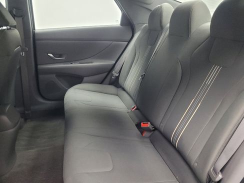 Used 2022 Hyundai Elantra SEL w/ Convenience Package image 18