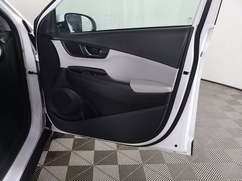 Used 2023 Hyundai Kona SEL image 22