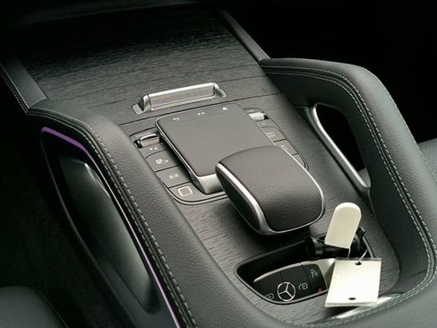New 2025 Mercedes-Benz GLE 350 4MATIC image 9