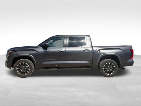 Used 2026 Toyota Tundra Limited AWD/4WD image 8