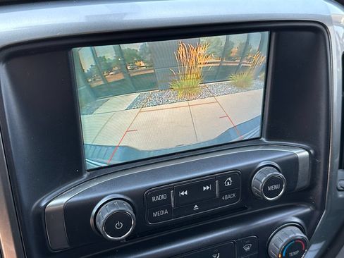 Used 2019 Chevrolet Silverado 1500 LT AWD/4WD image 14