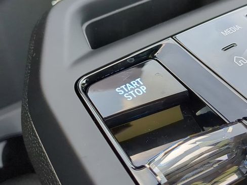 New 2025 BMW iX M60 image 29