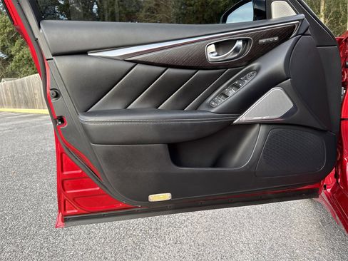 Used 2023 INFINITI Q50 Sensory image 14