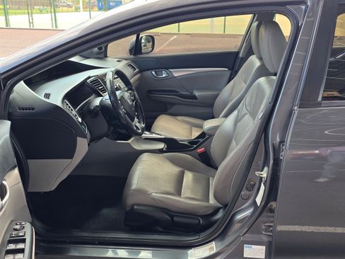Used 2013 Honda Civic Hybrid Sedan image 13