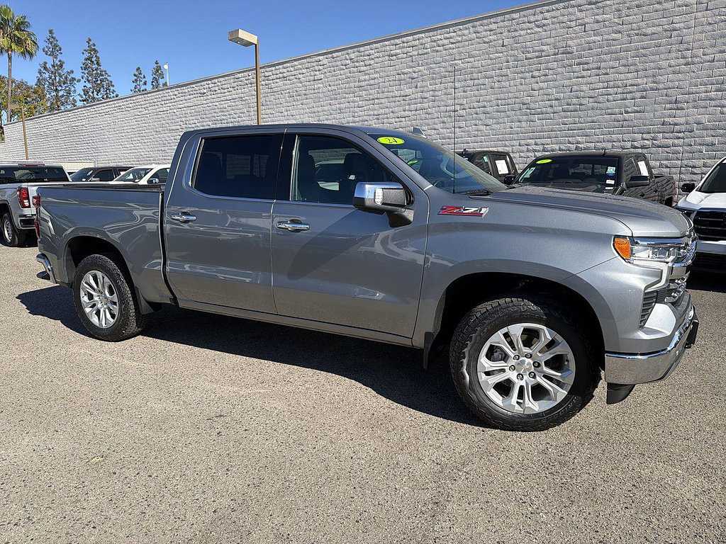 Used 2024 Chevrolet Silverado 1500 LTZ AWD/4WD image 4