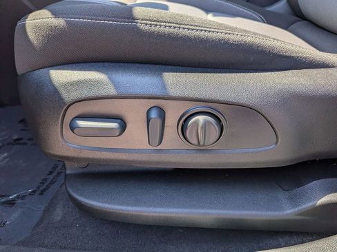 Used 2025 Chevrolet Blazer LT image 14