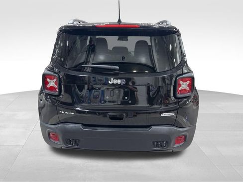Certified 2022 Jeep Renegade Latitude image 25