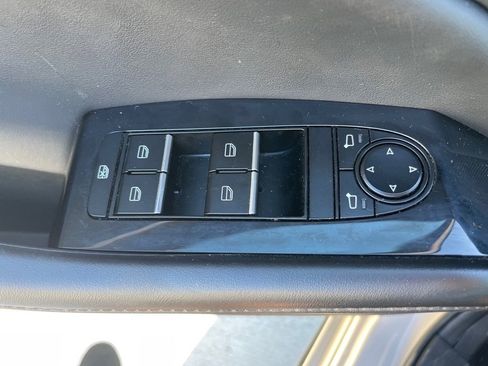 Used 2024 MAZDA MAZDA3 s image 12