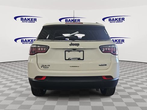 Used 2019 Jeep Compass Latitude w/ Cold Weather Group AWD/4WD image 6