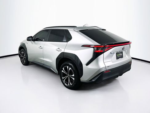 Used 2024 Toyota bZ4X AWD image 5
