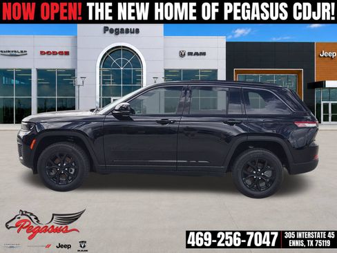 New 2026 Jeep Grand Cherokee Altitude AWD/4WD image 3