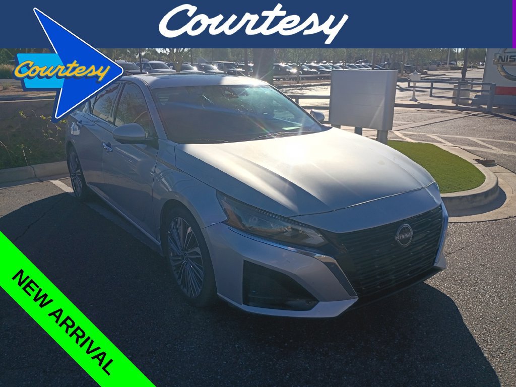Used 2024 Nissan Altima 2.5 SL FWD image 1