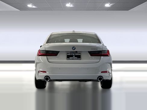Used 2026 BMW 330i Sedan w/ Premium Package RWD image 9