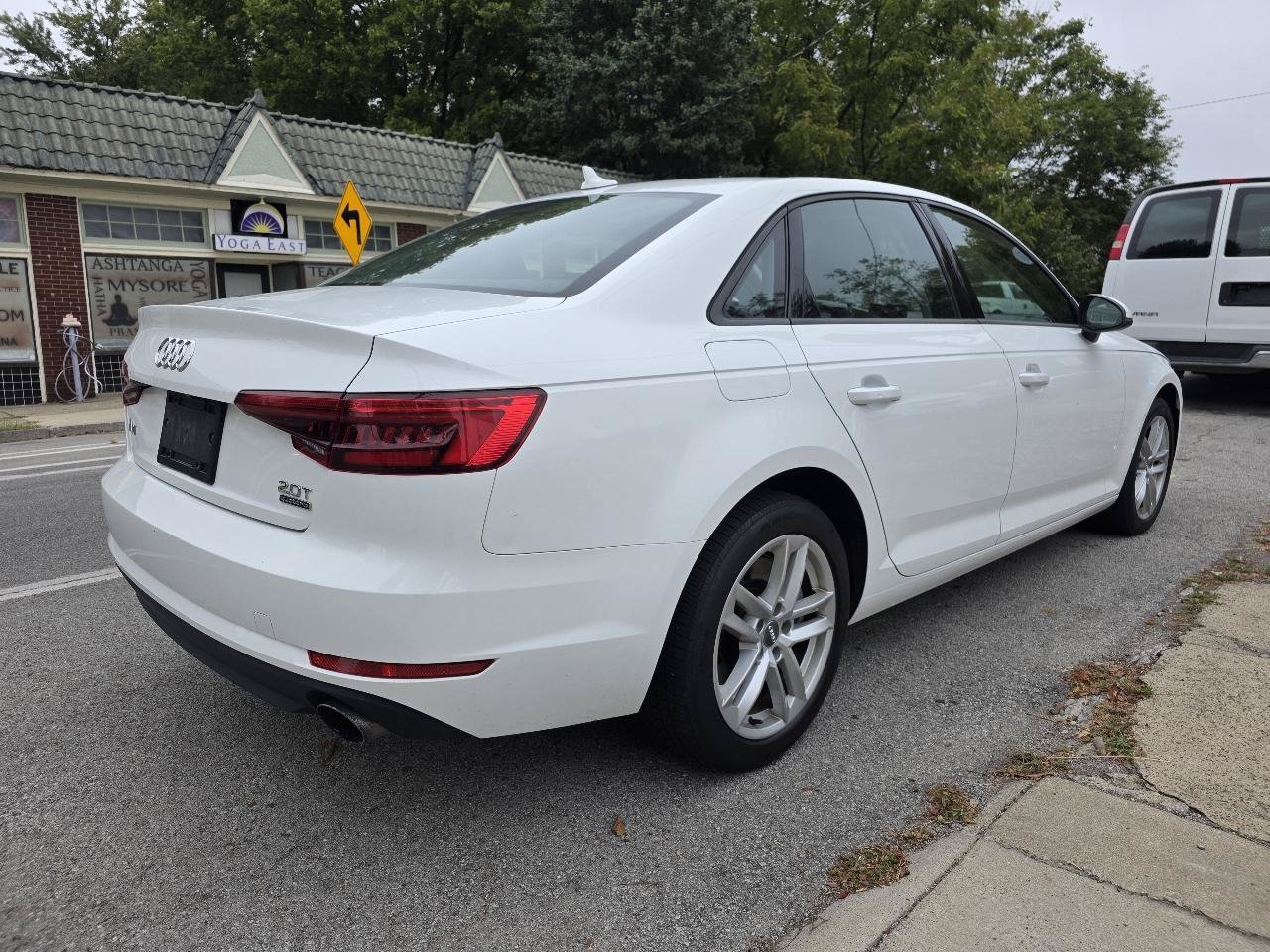 Used 2017 Audi A4 2.0T Premium AWD/4WD image 5